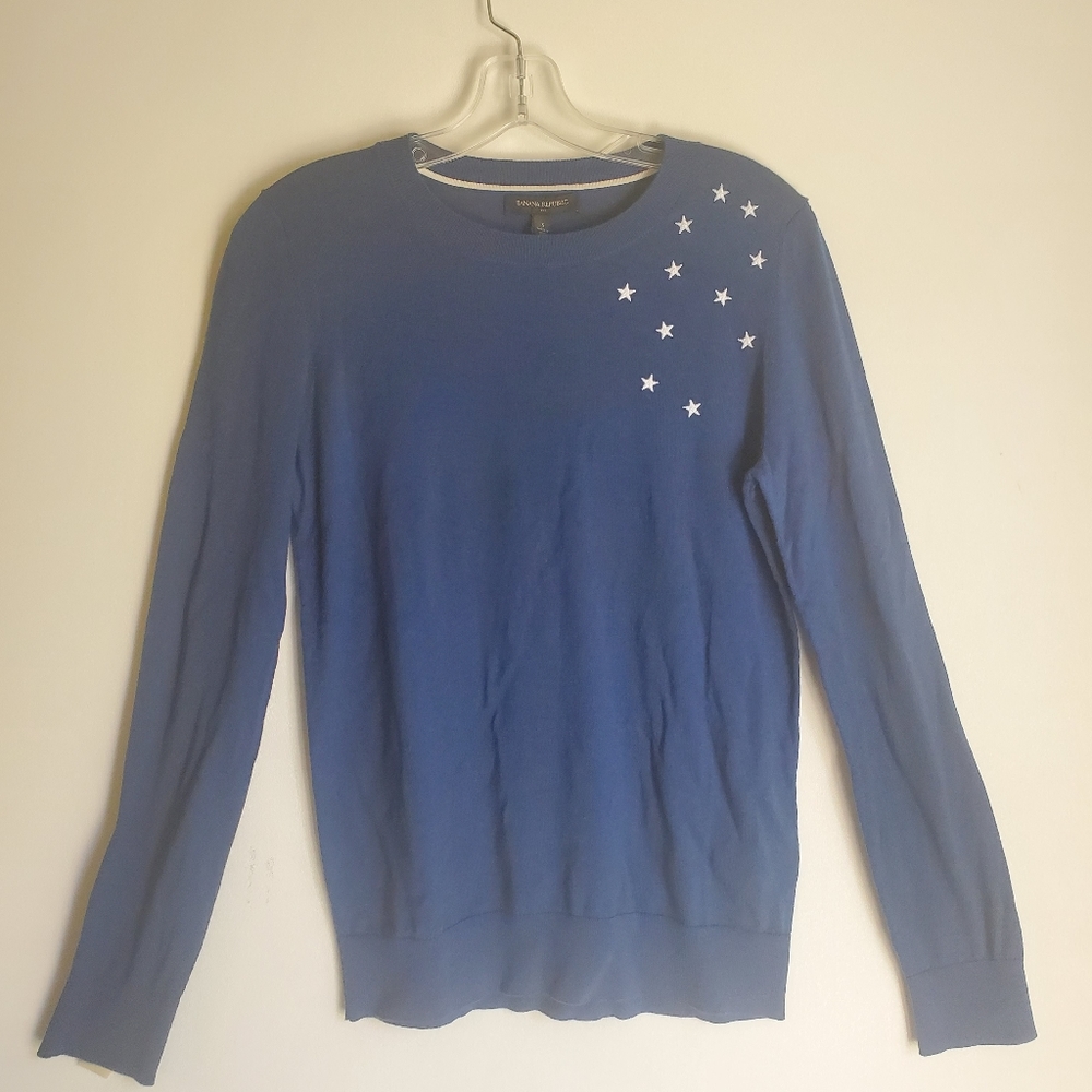 Blue long sleeve sweater
